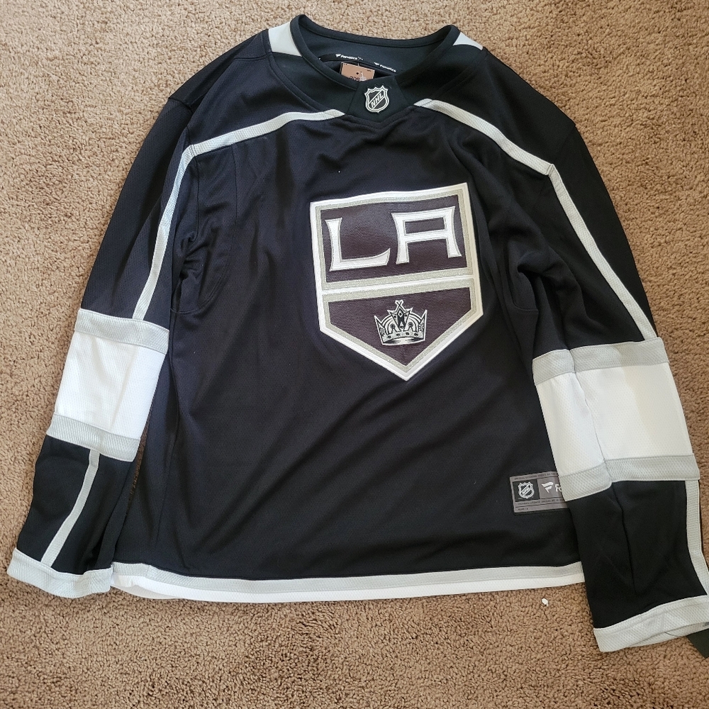 LA Kings Black and White Hockey Jersey size small